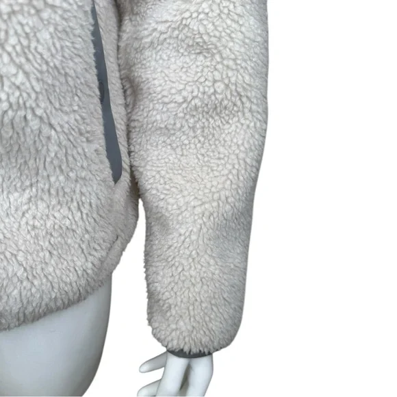 LL Bean Sherpa Fleece Jacket S Snap Front Pockets Lined Cream Gray - Picture 9 of 15